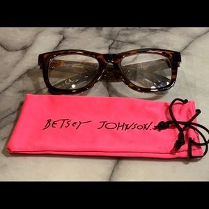 Betsey Johnson Tortoise Print Blue Light Glasses